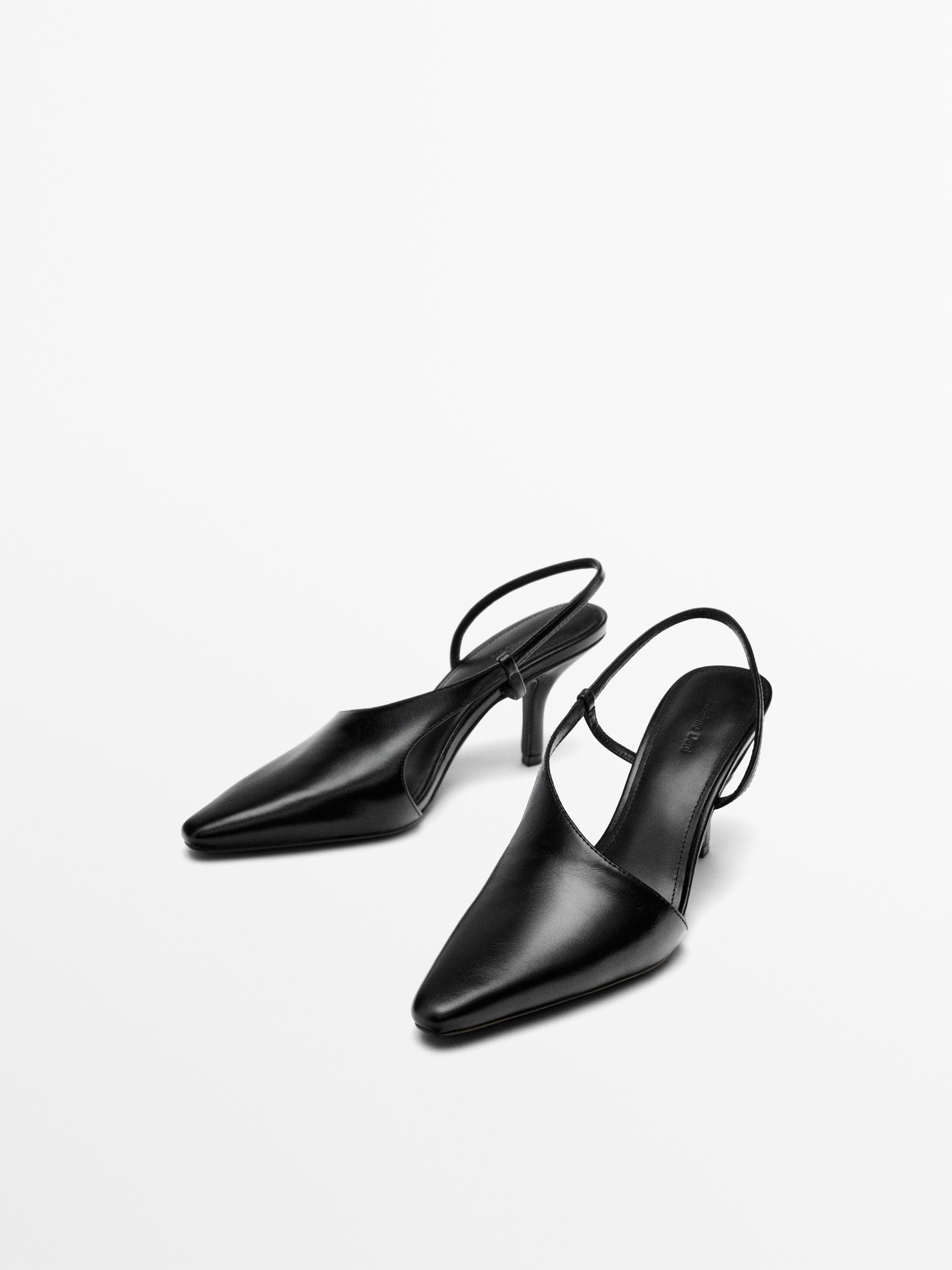 Chaussure à talon asymétrique